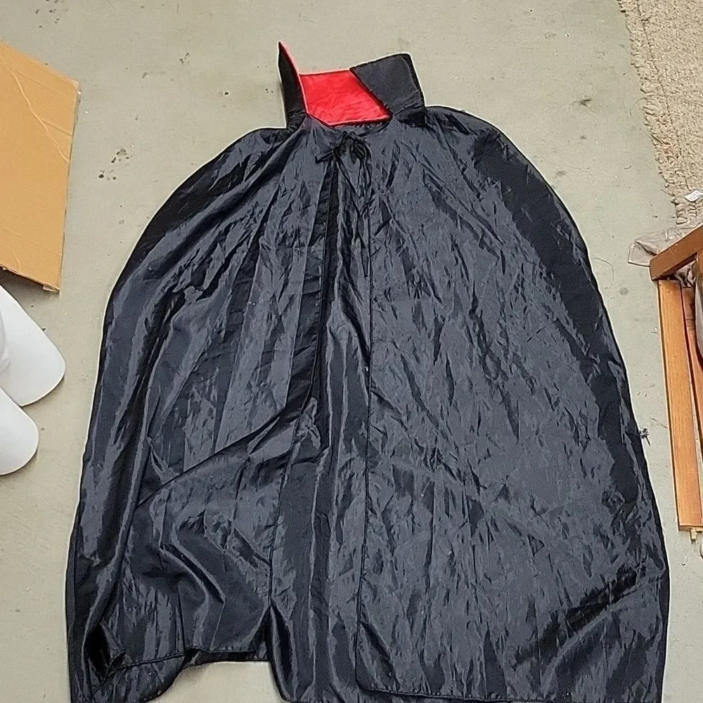 Vampire shirt w/attached vest and‎ cape Adult medium